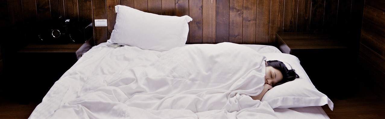 Houd je slaapkamer lekker licht: wakker blijven wordt een stuk makkelijker!